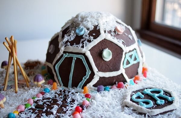 Build your own geodesic dome gingerbread house